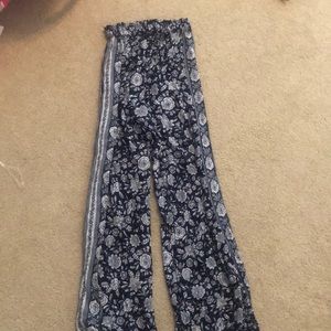 American Eagle Flowy Floral Beach Pants